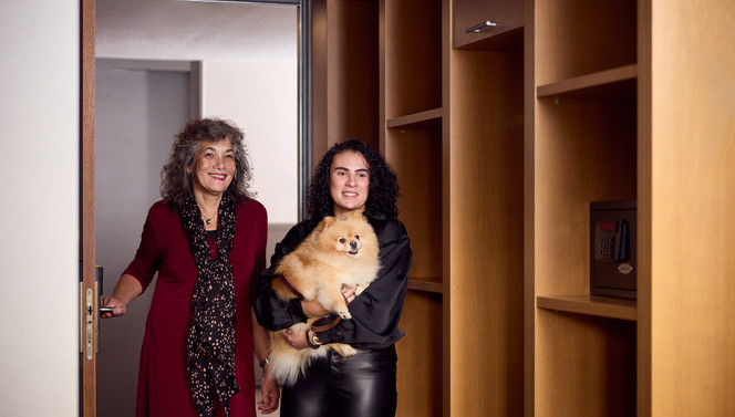 Frauen mit Hunden